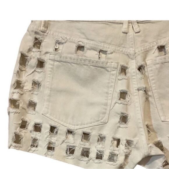 Good American NWT 90s Laser Cutout Short in Bone Size 26 - Picture 13 of 16